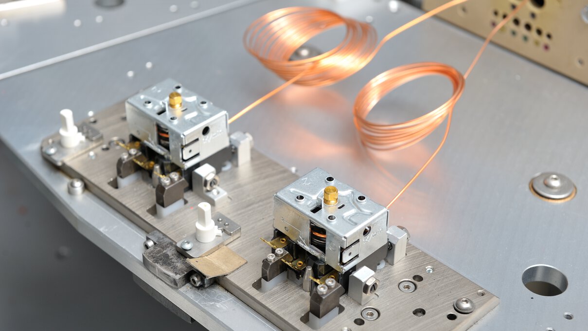 -C2048x1152,0,9-FJPG-S1600x680